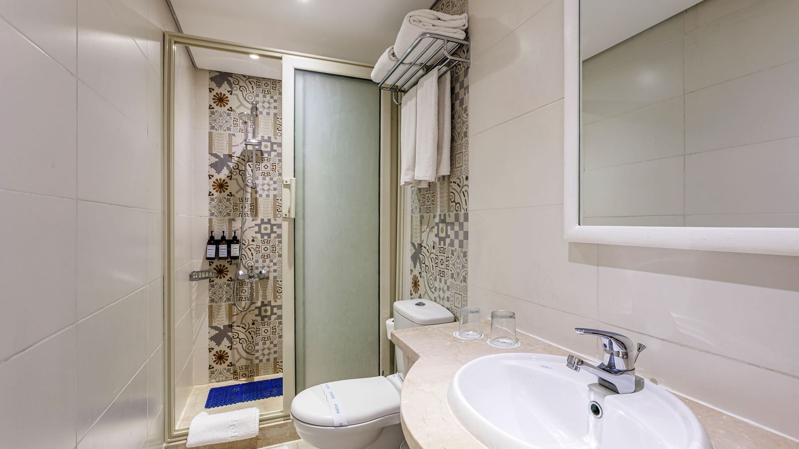 rooms-family-suite-garden-view