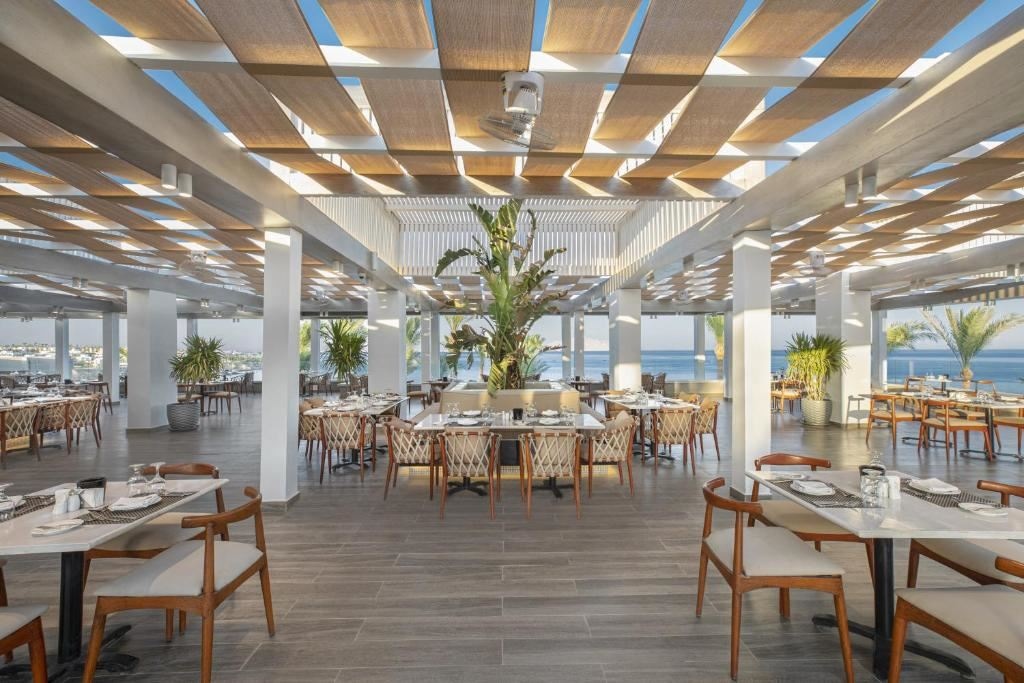 restaurants-restaurants