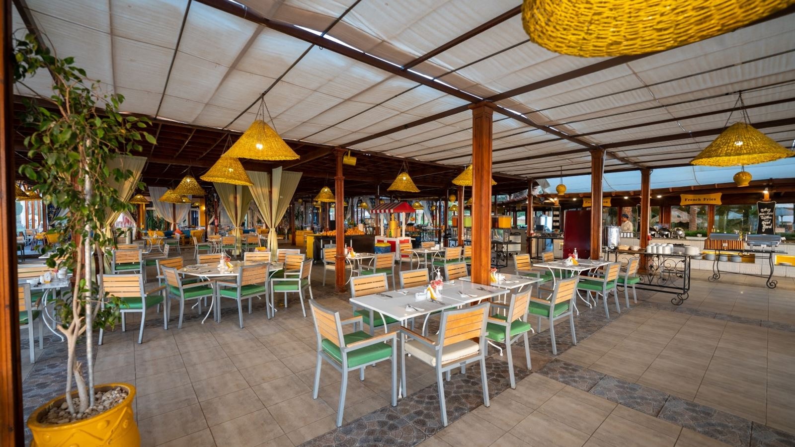 restaurants-sunset-beach-restaurant