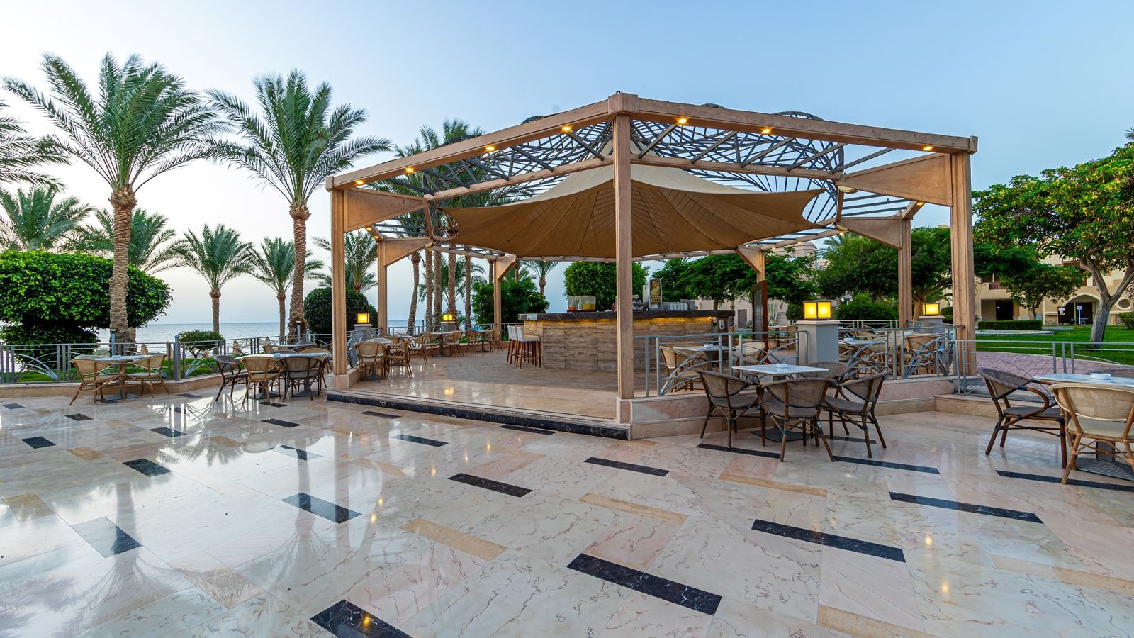 restaurants-bay-watch-restaurant