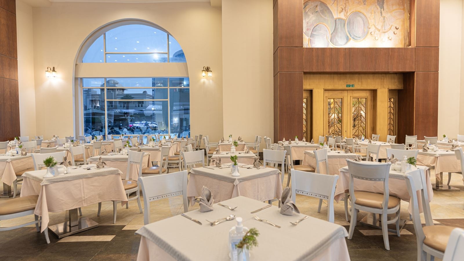 restaurants-celestia-restaurant