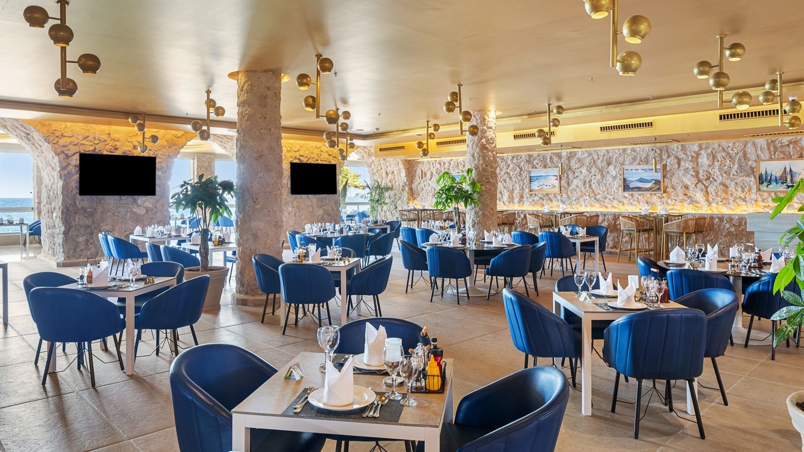 restaurants-rocks-lounge-restaurant