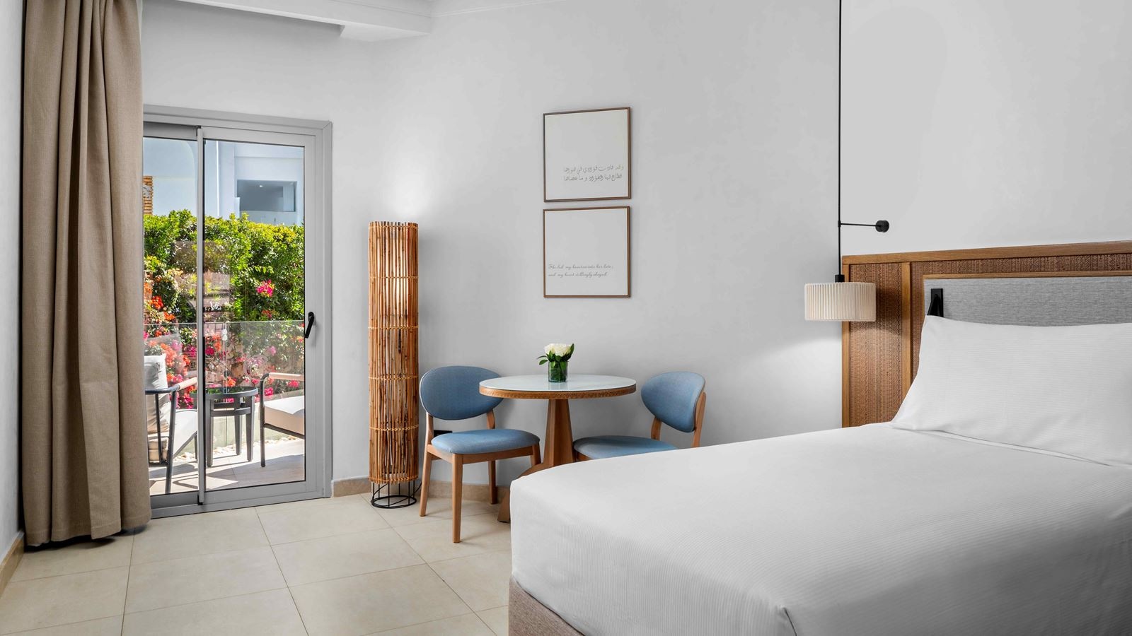 rooms-beachside-premium-room-garden-or-sea-view