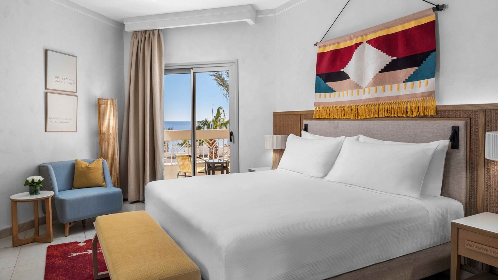 rooms-beachside-grand-premium-room-sea-view