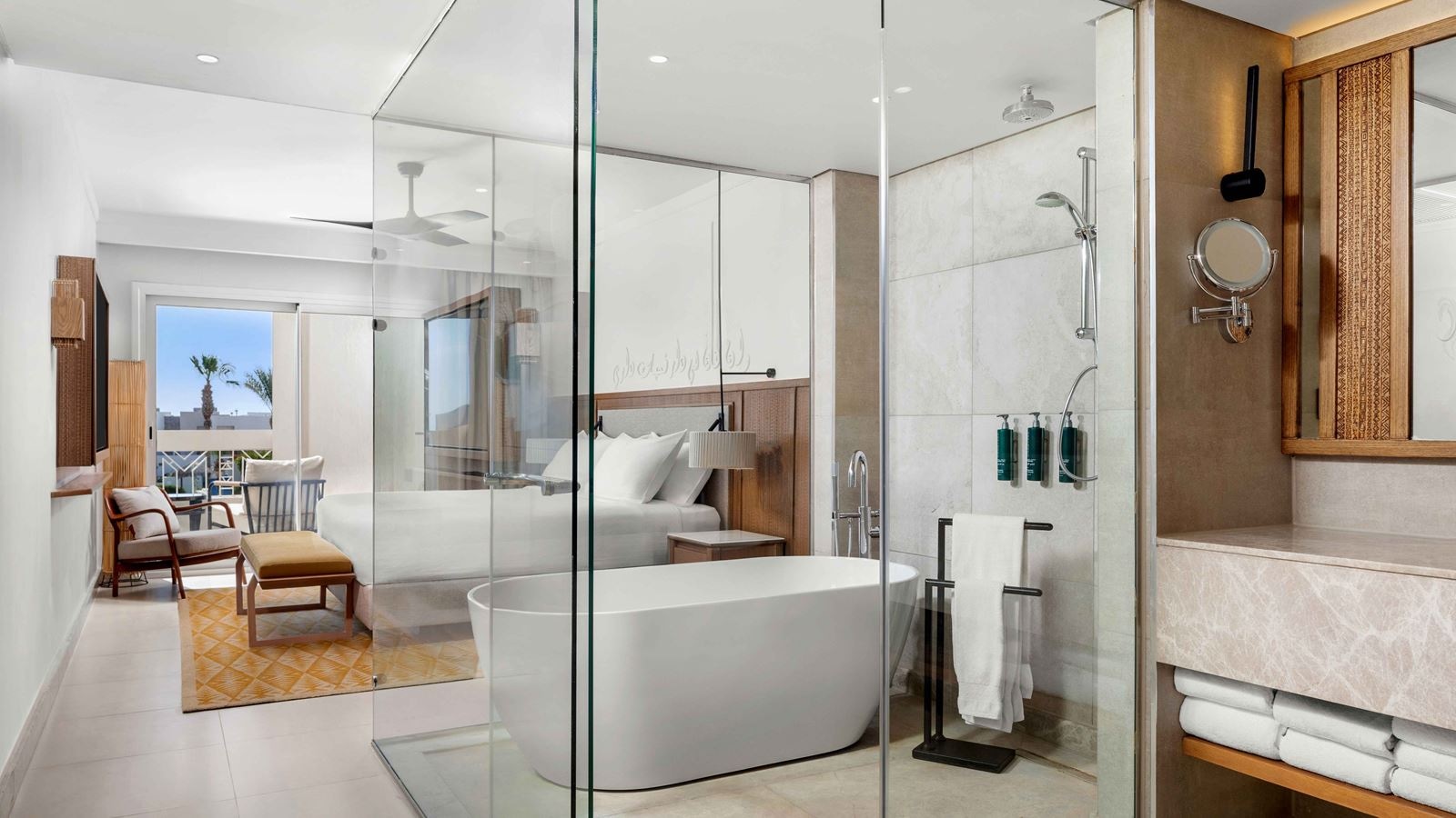 rooms-beachside-king-romantic-suite-with-pool--sea-view