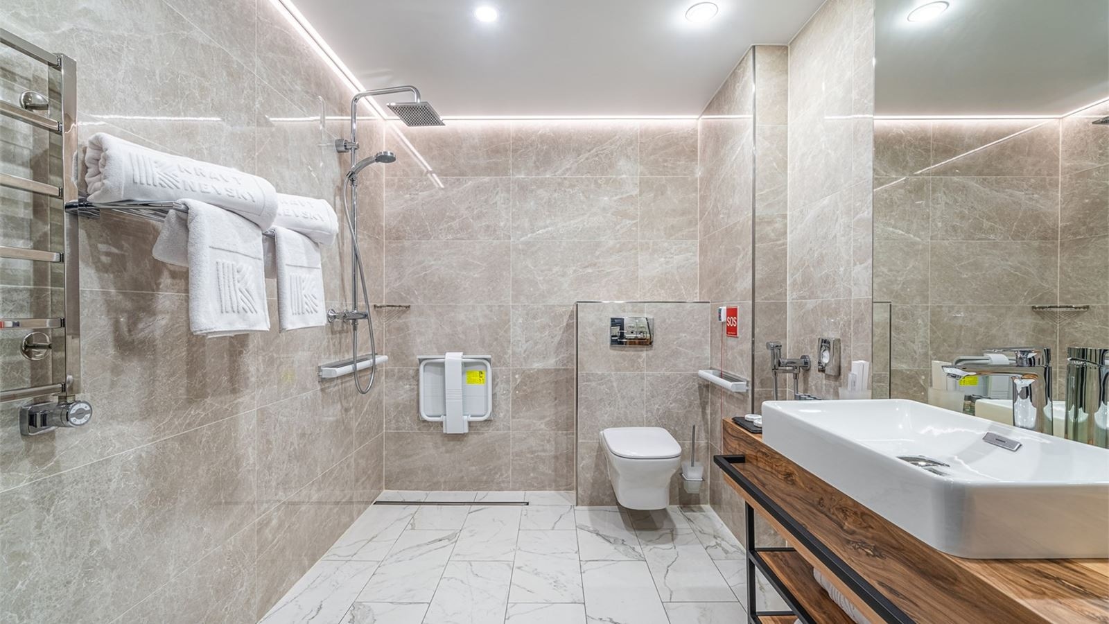 rooms-улучshенный-стандарт-с-одной-двуспальной-кроватью