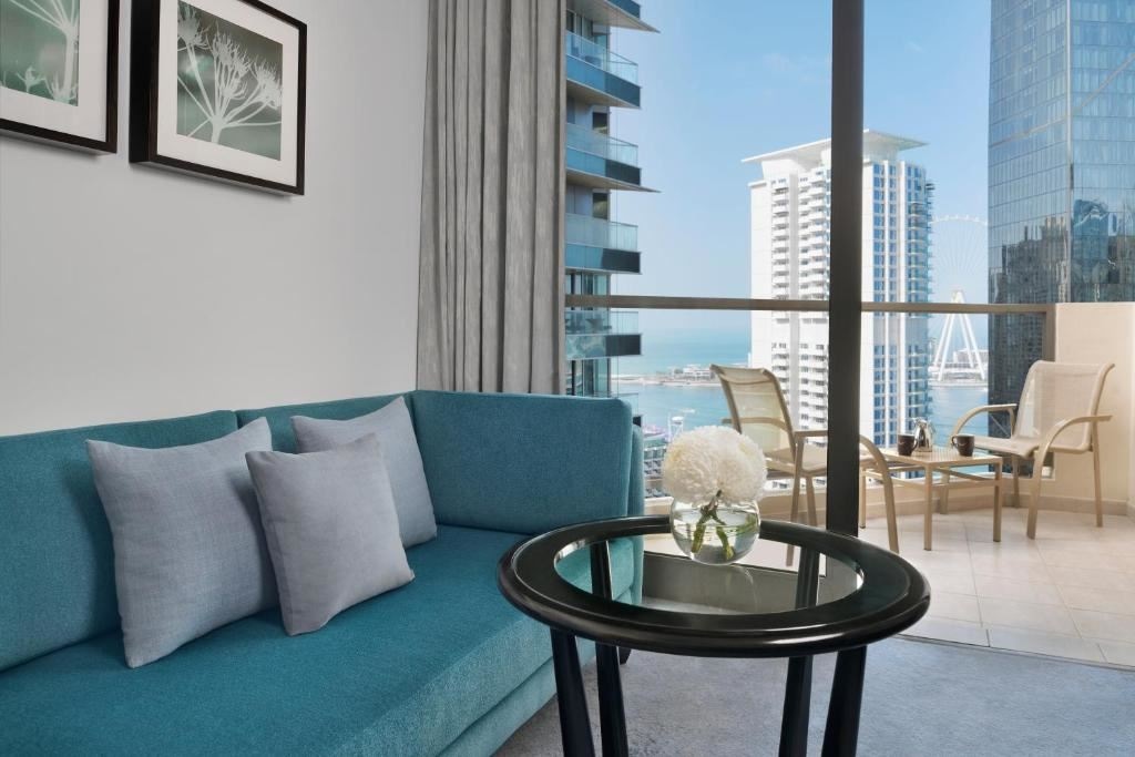 rooms-executive-room-partial-sea-view-with-balcony