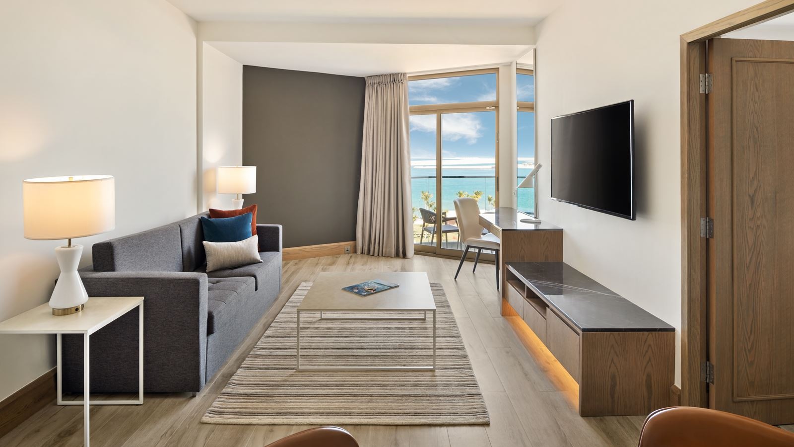 rooms-one-bedroom-suite