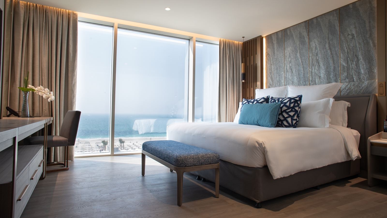 rooms-one-bedroom-ocean-suite