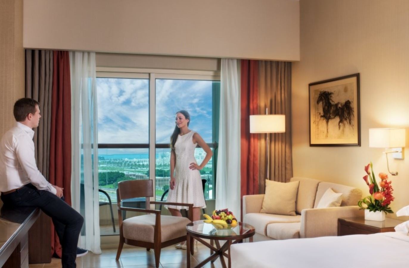 rooms-guest-room-with-balcony