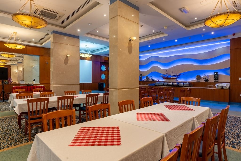 restaurants-restaurants