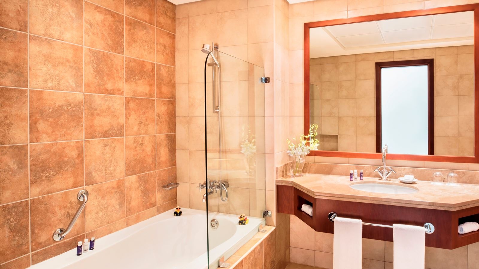 rooms-2-bedroom-superior