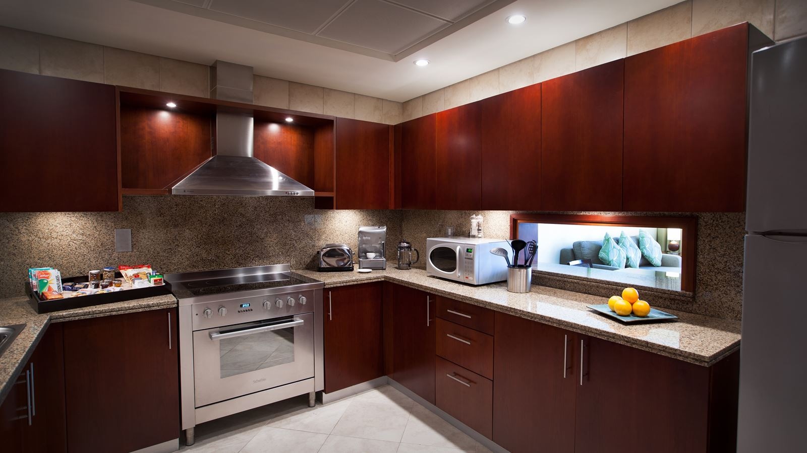 rooms-3-bedroom-deluxe-apartment