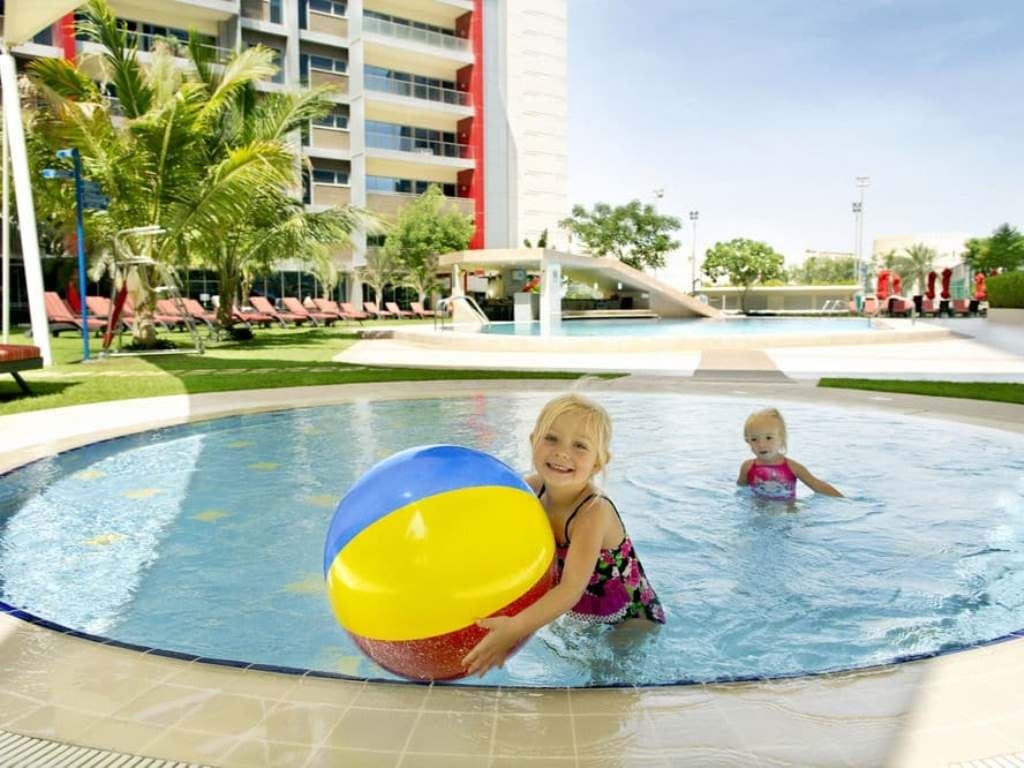 pools-outdoor-childrens-pool