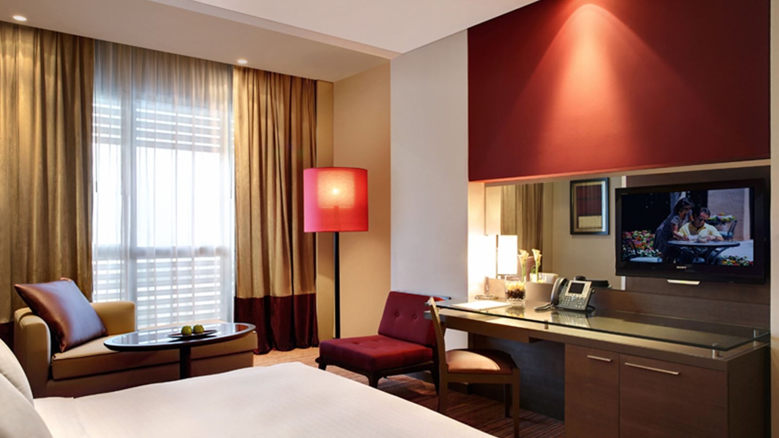 rooms-club-rotana-room