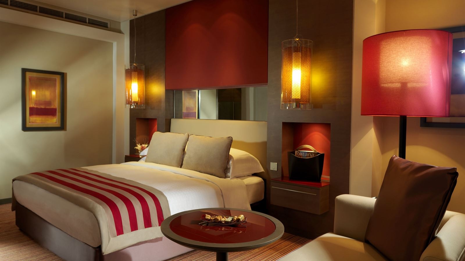 rooms-club-rotana-suite