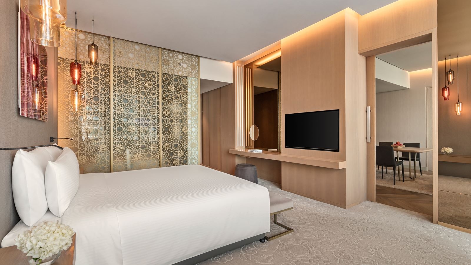 rooms-1-bedroom-deluxe-suite