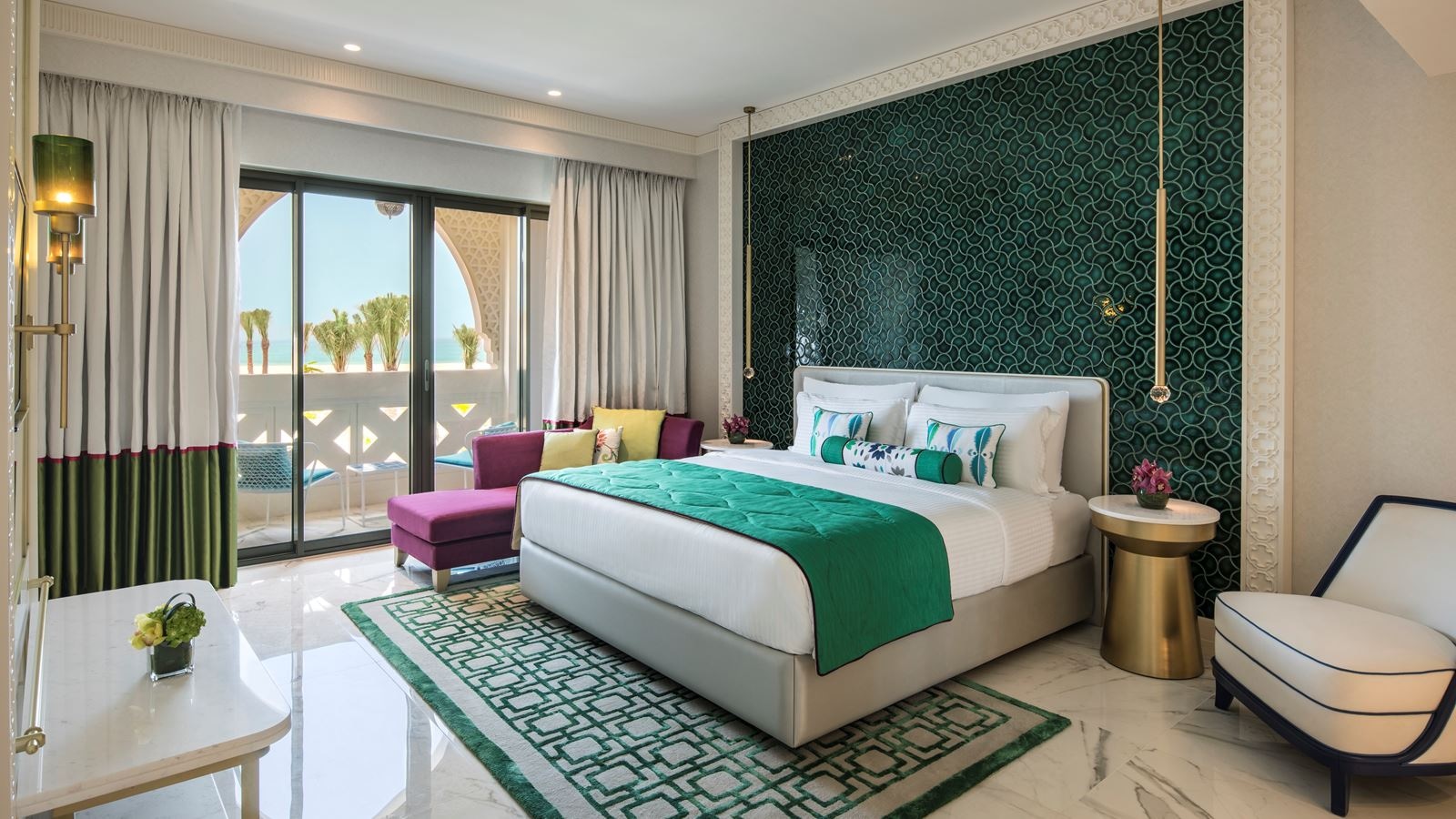 rooms-deluxe-room-sea-view