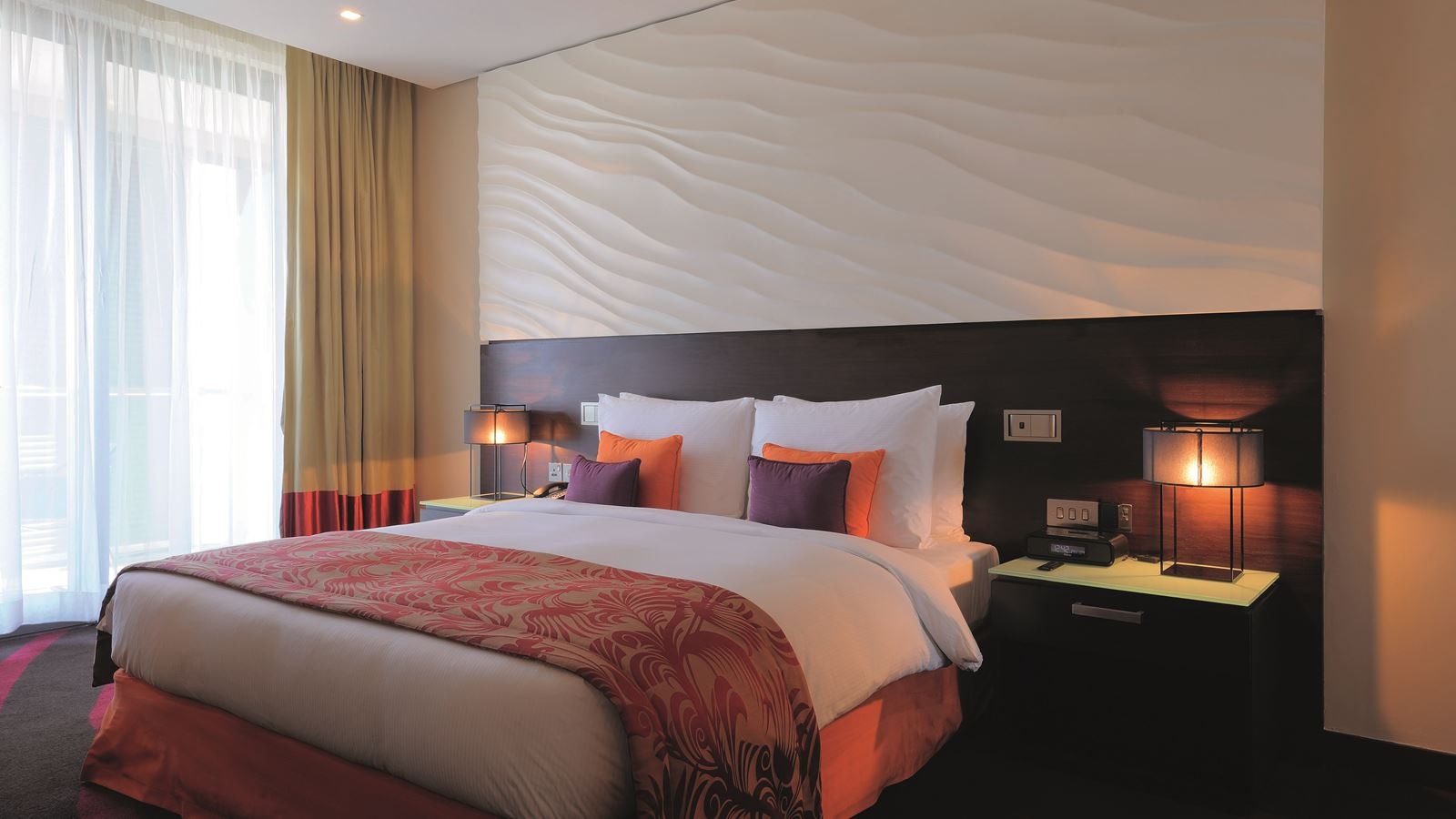 rooms-standard-room-plaza-view