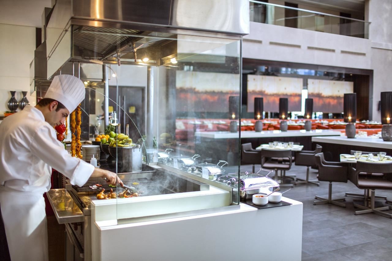 restaurants-main-restaurant