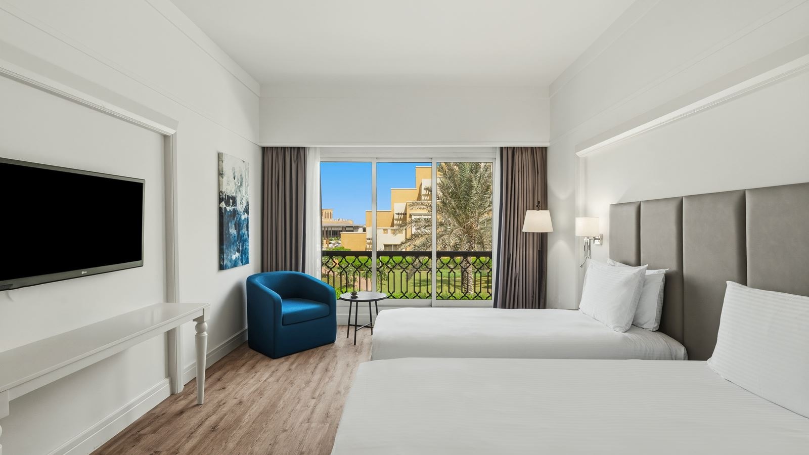 rooms-two-bedroom-family-suite-garden