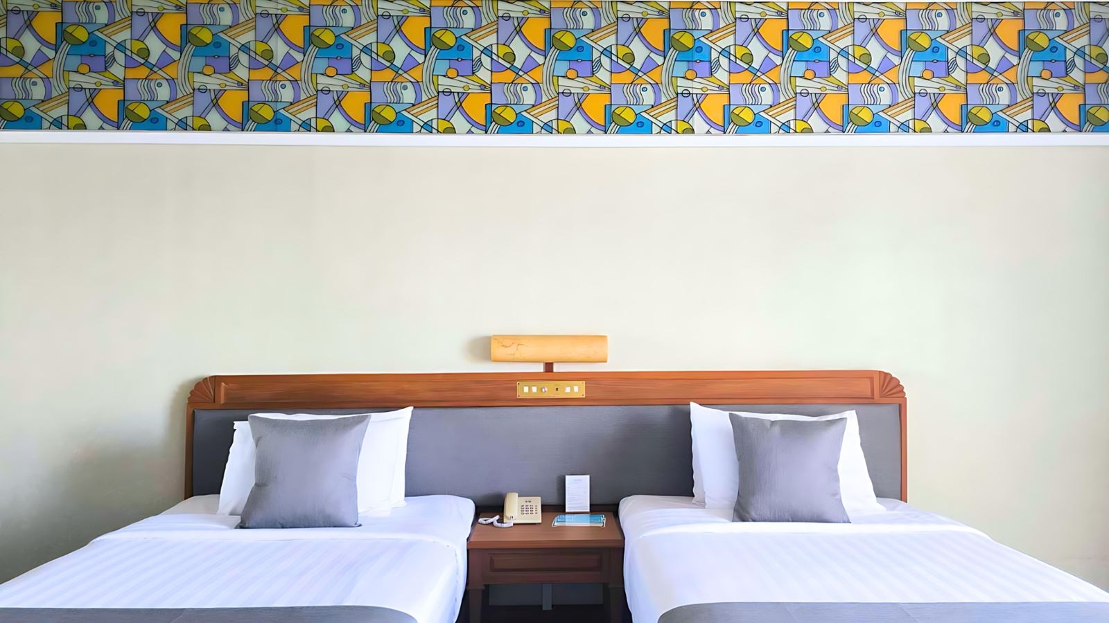 rooms-superior-city-view-park-wing