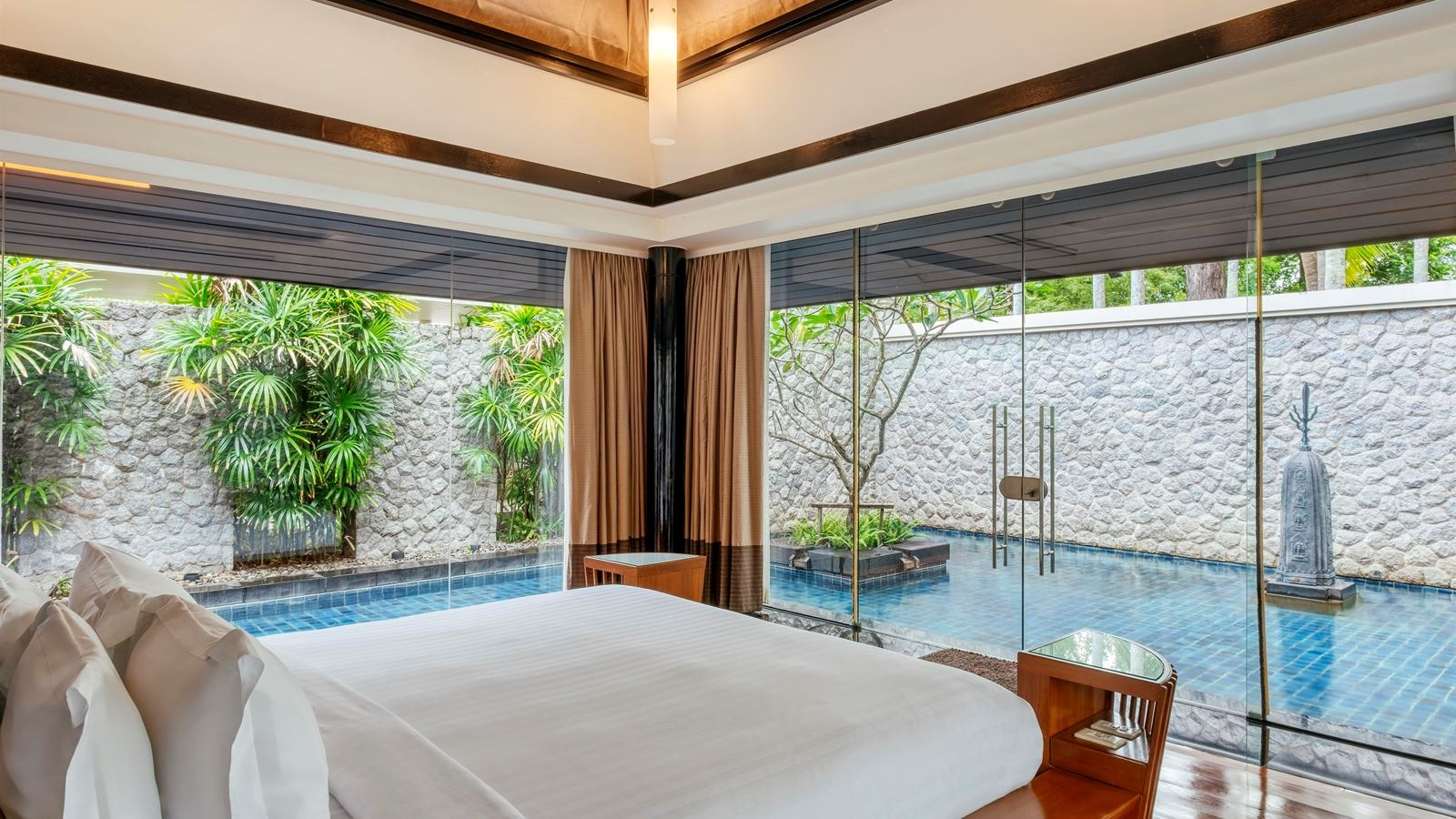 rooms-one-bedroom-doublepool-villa