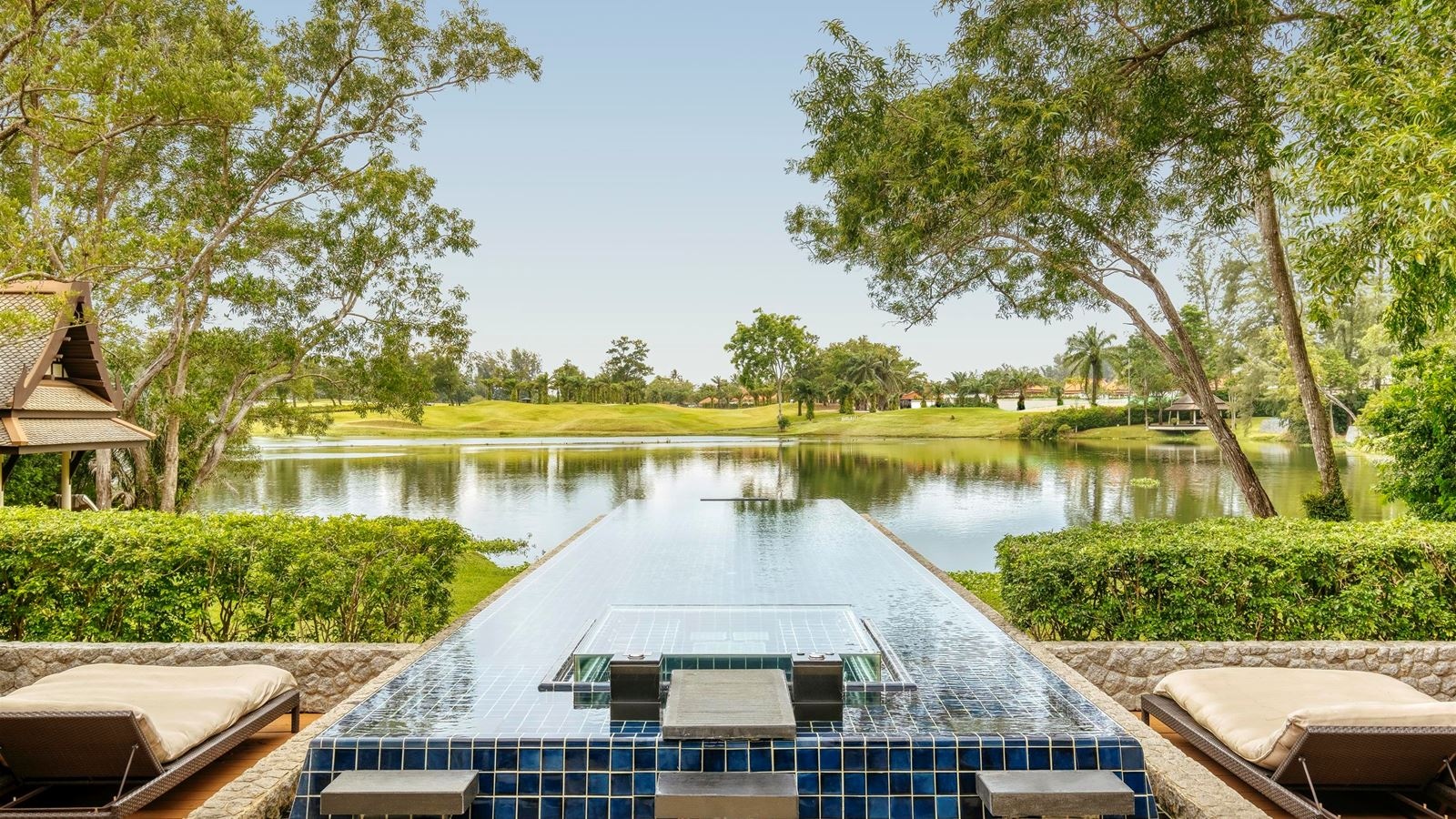 rooms-one-bedroom-doublepool-villa