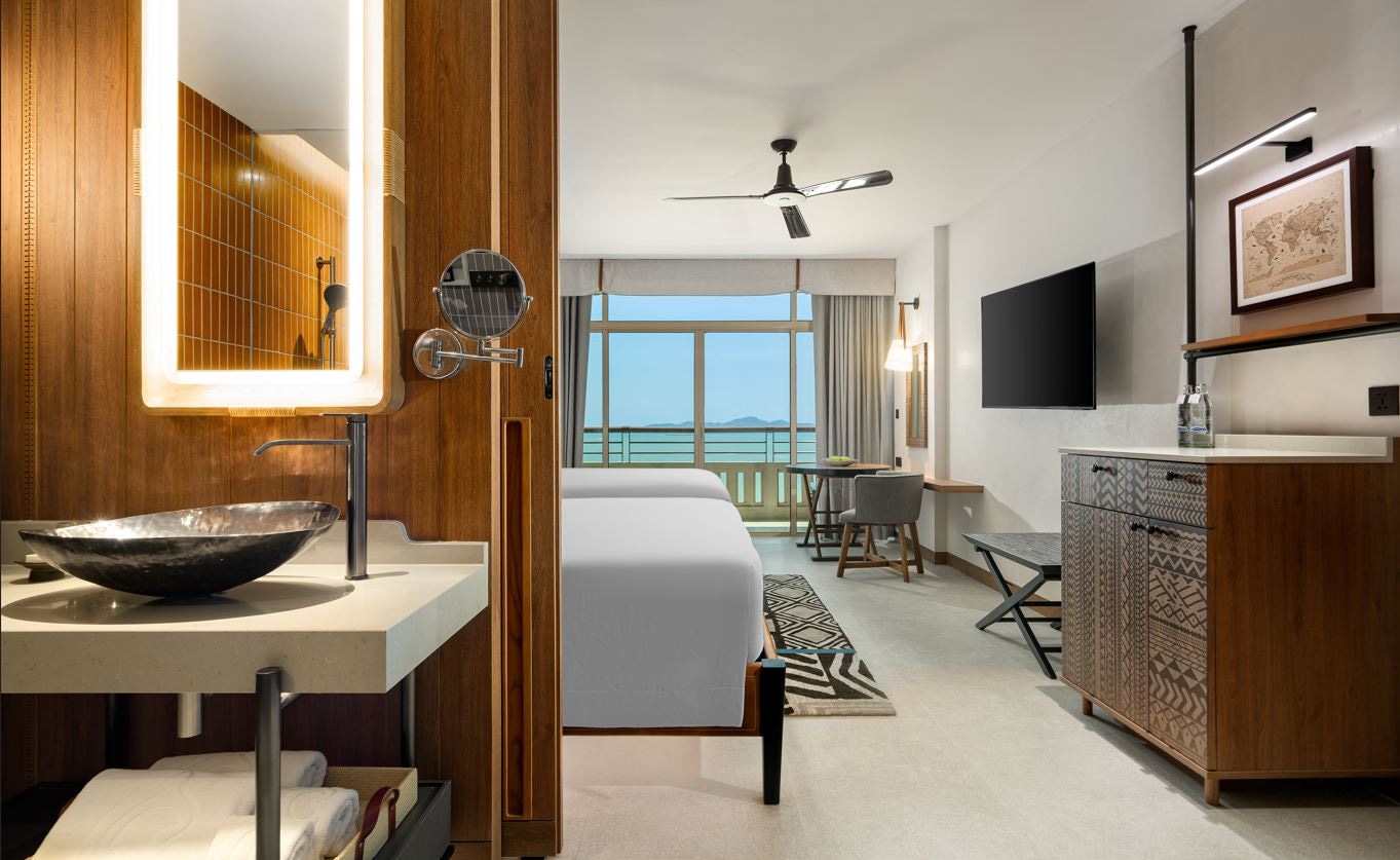 rooms-deluxe-explorer-twin