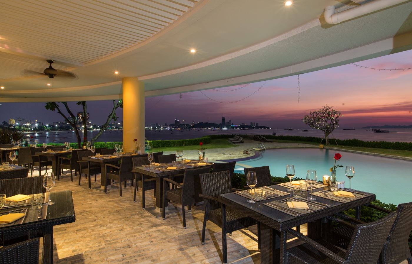 restaurants-the-bay-international-skewers