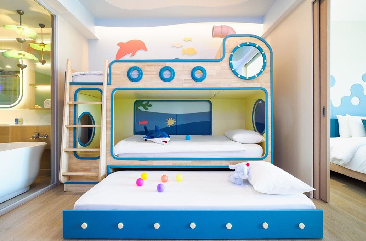 rooms-pool-access-family-vhari-wing