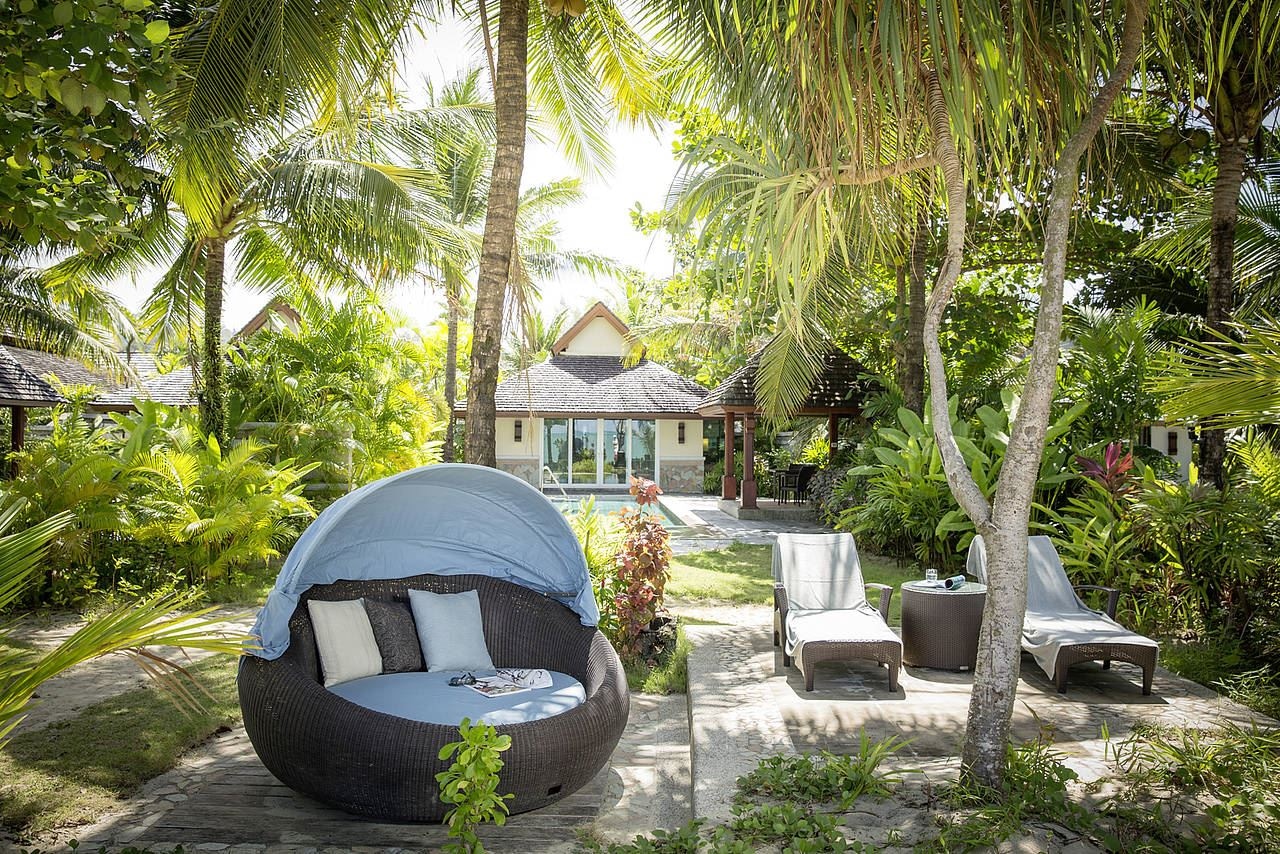 rooms-pool-villa-superior--ocean-front