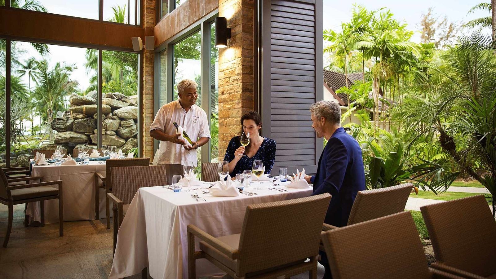 restaurants-local-speciality-restaurant