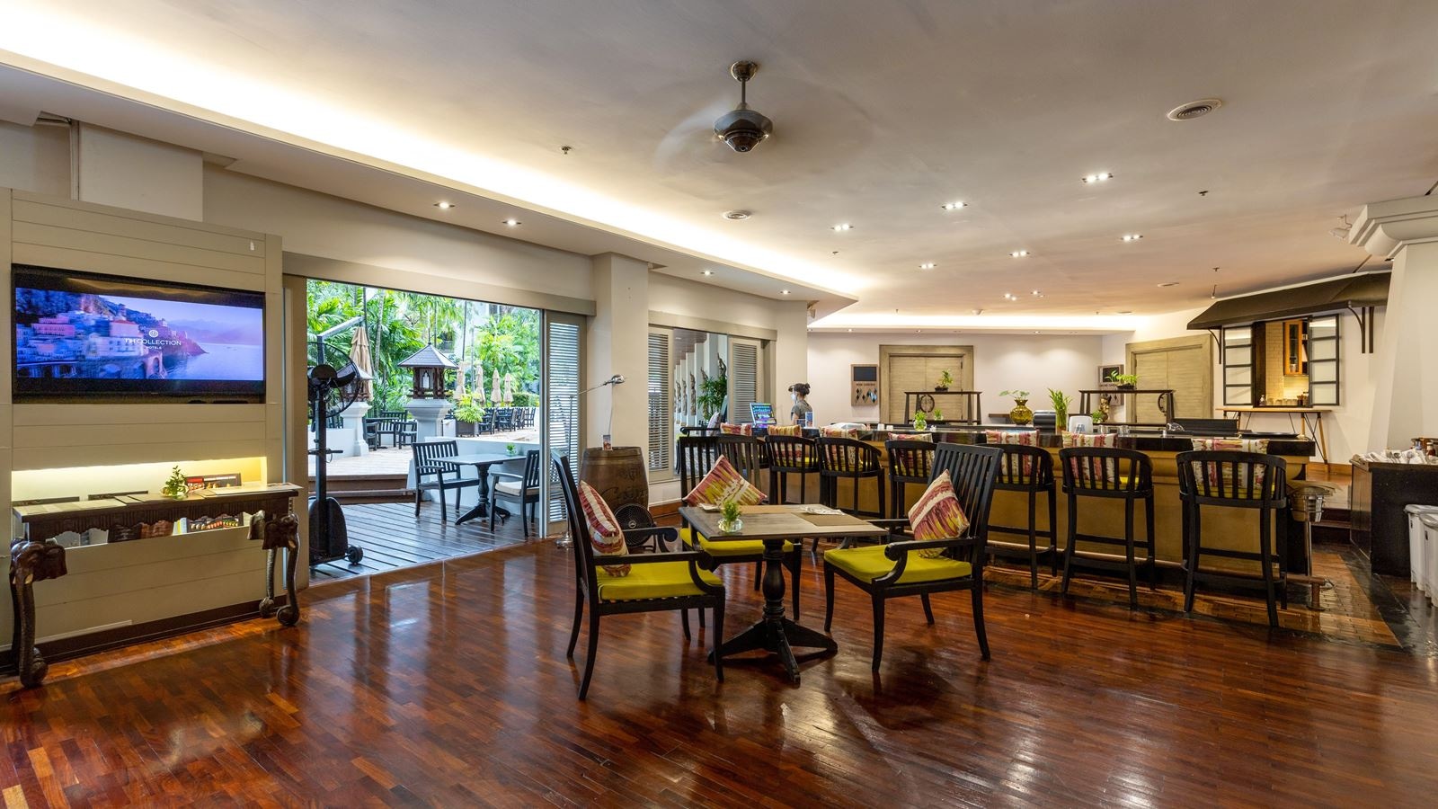 restaurants-elephant-bar