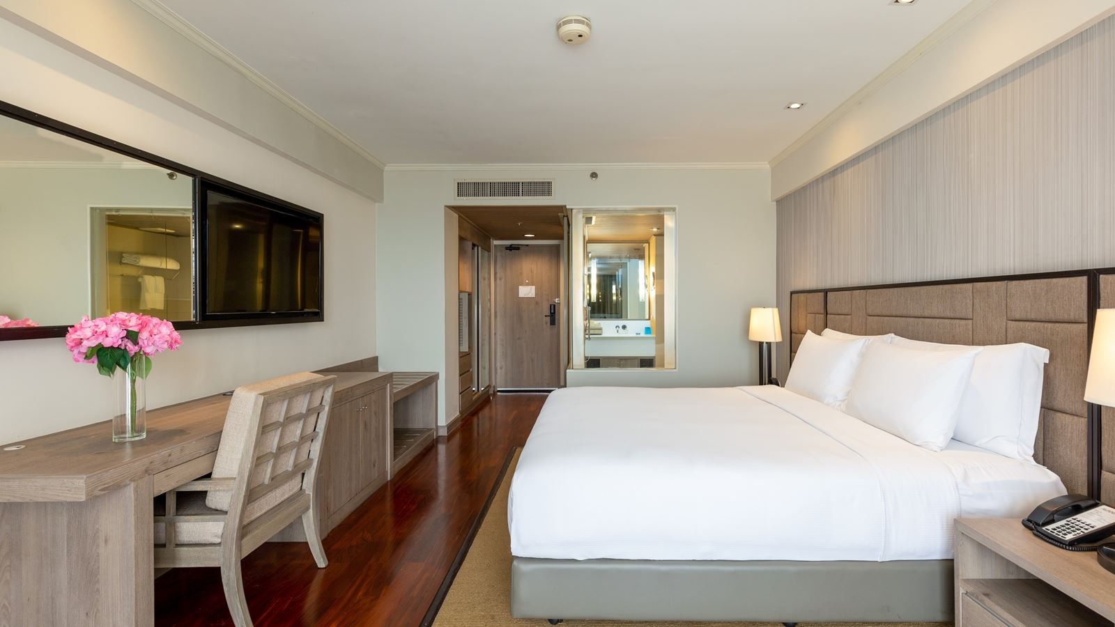 rooms-deluxe-garden-view-room