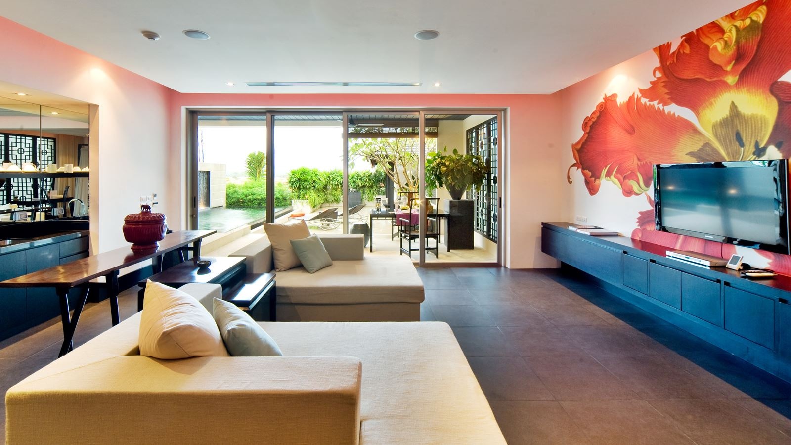 rooms-spa-pool-pavilion