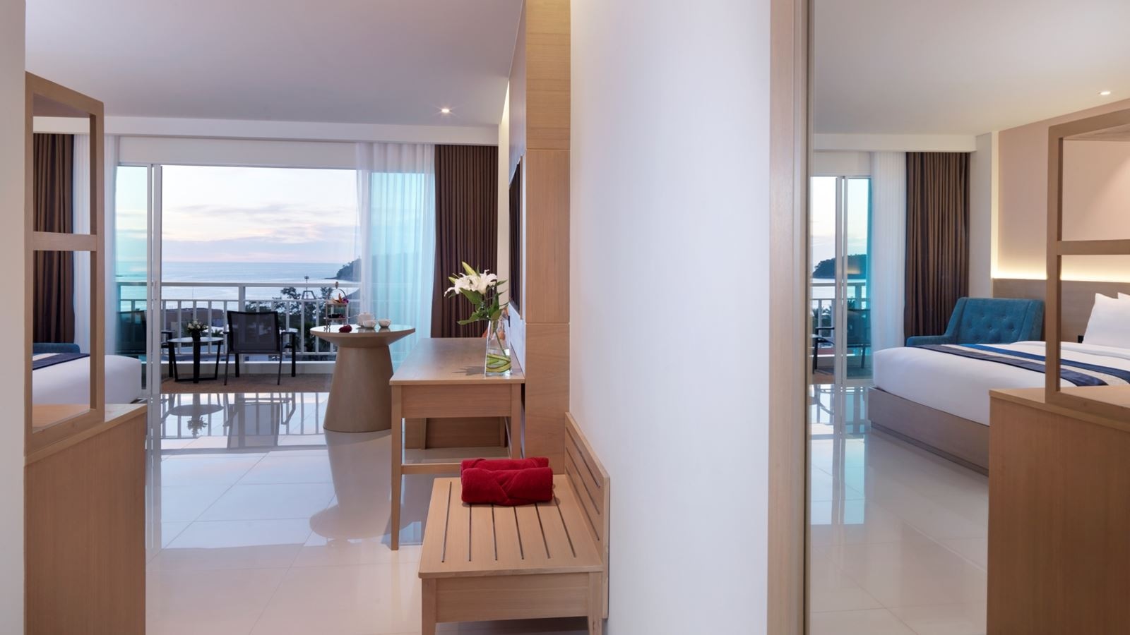 rooms-executive-club-room