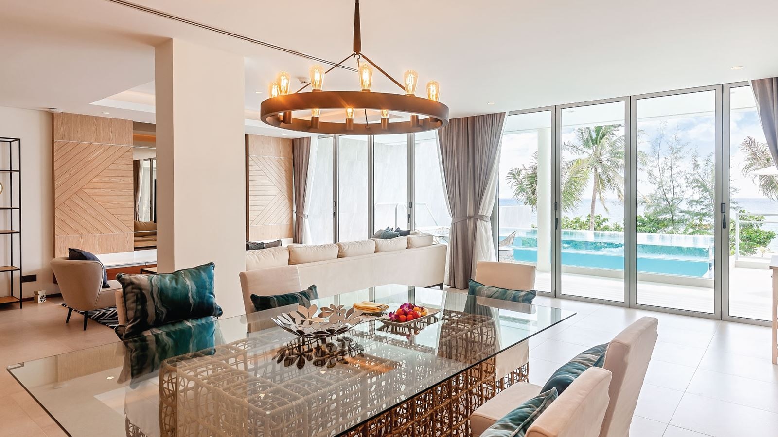 rooms-2bedroom-pool-suite-beach-view