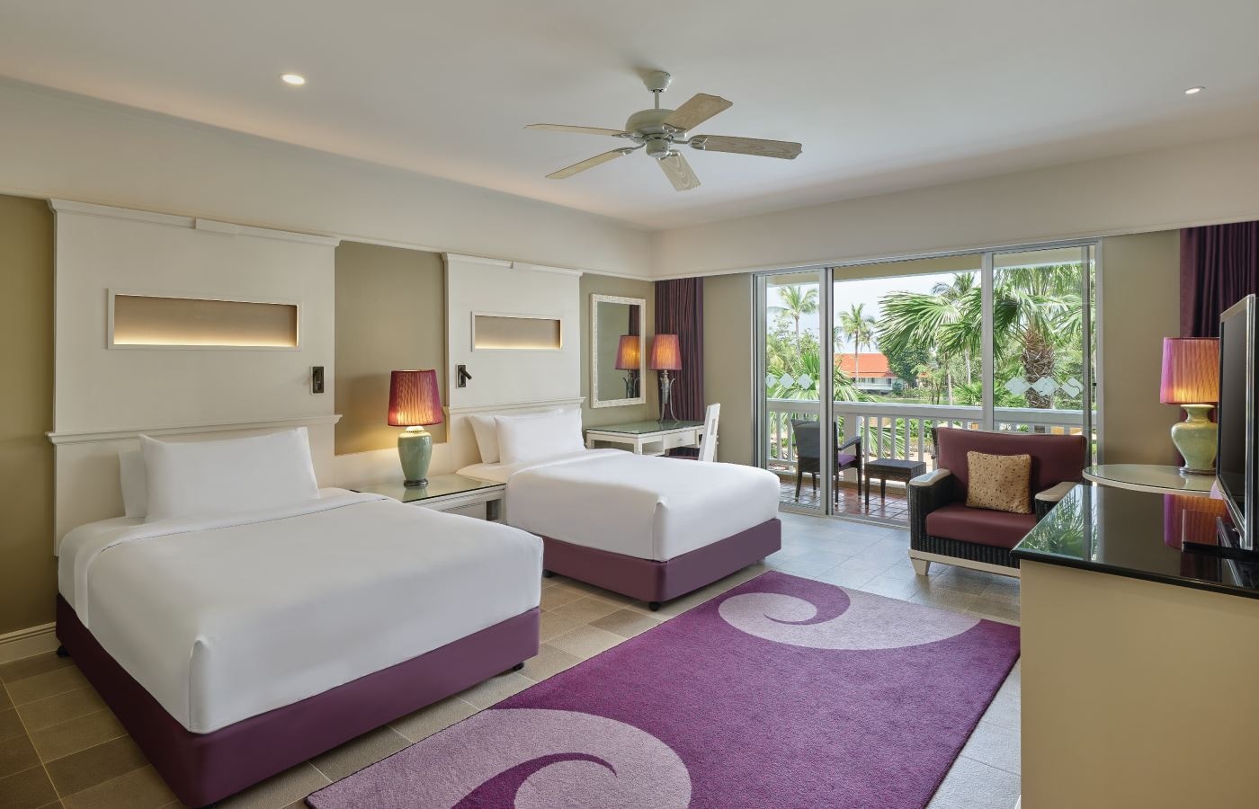 rooms-laguna-pool-view-twin-room