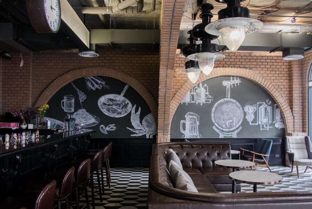 bars-the-andaman-bar--café