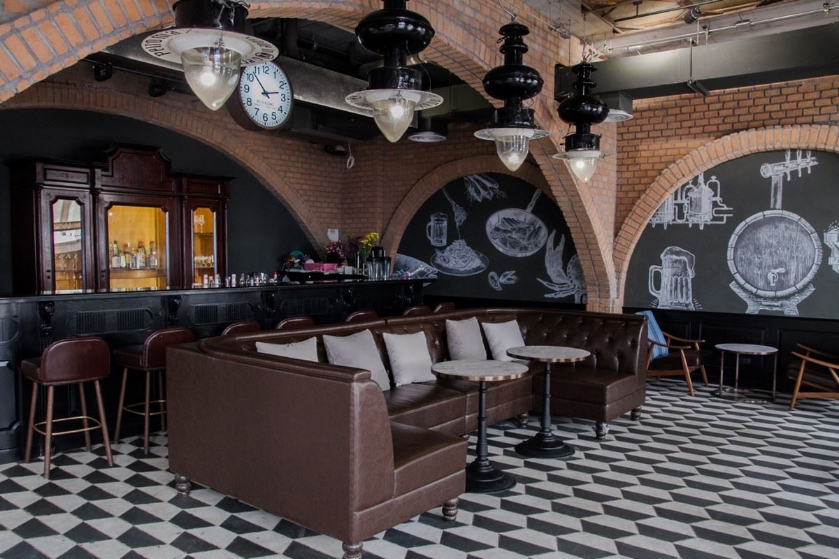 bars-the-andaman-bar--café