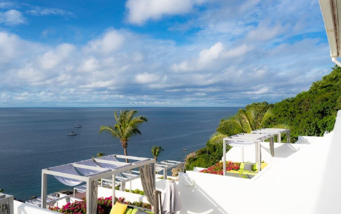 rooms-deluxe-ocean-view-room