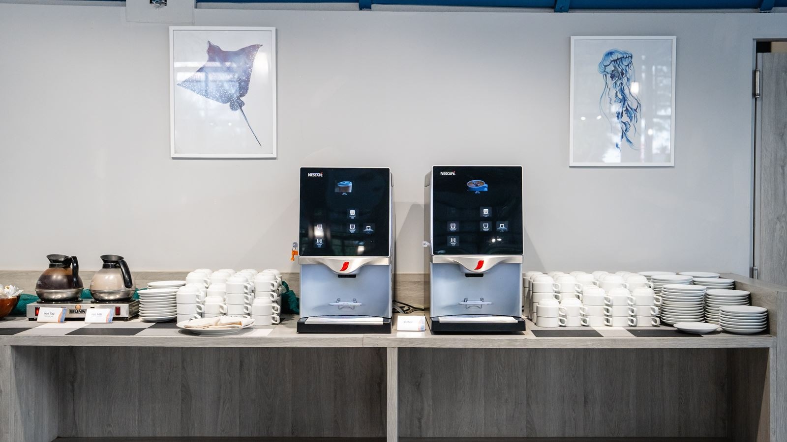 restaurants-capri-restaurant-and-bar