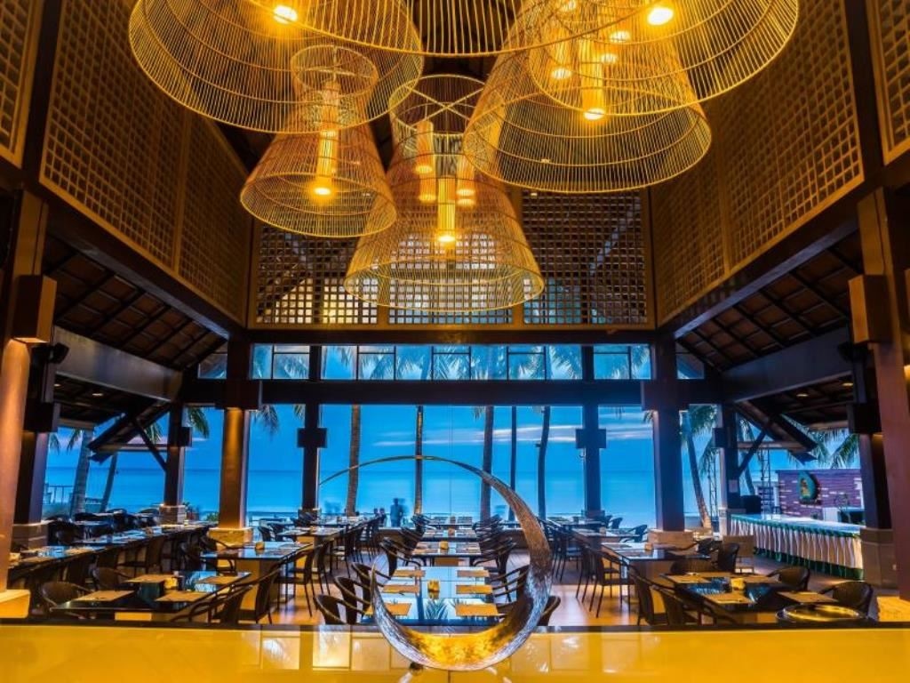 restaurants-the-beach-restaurant