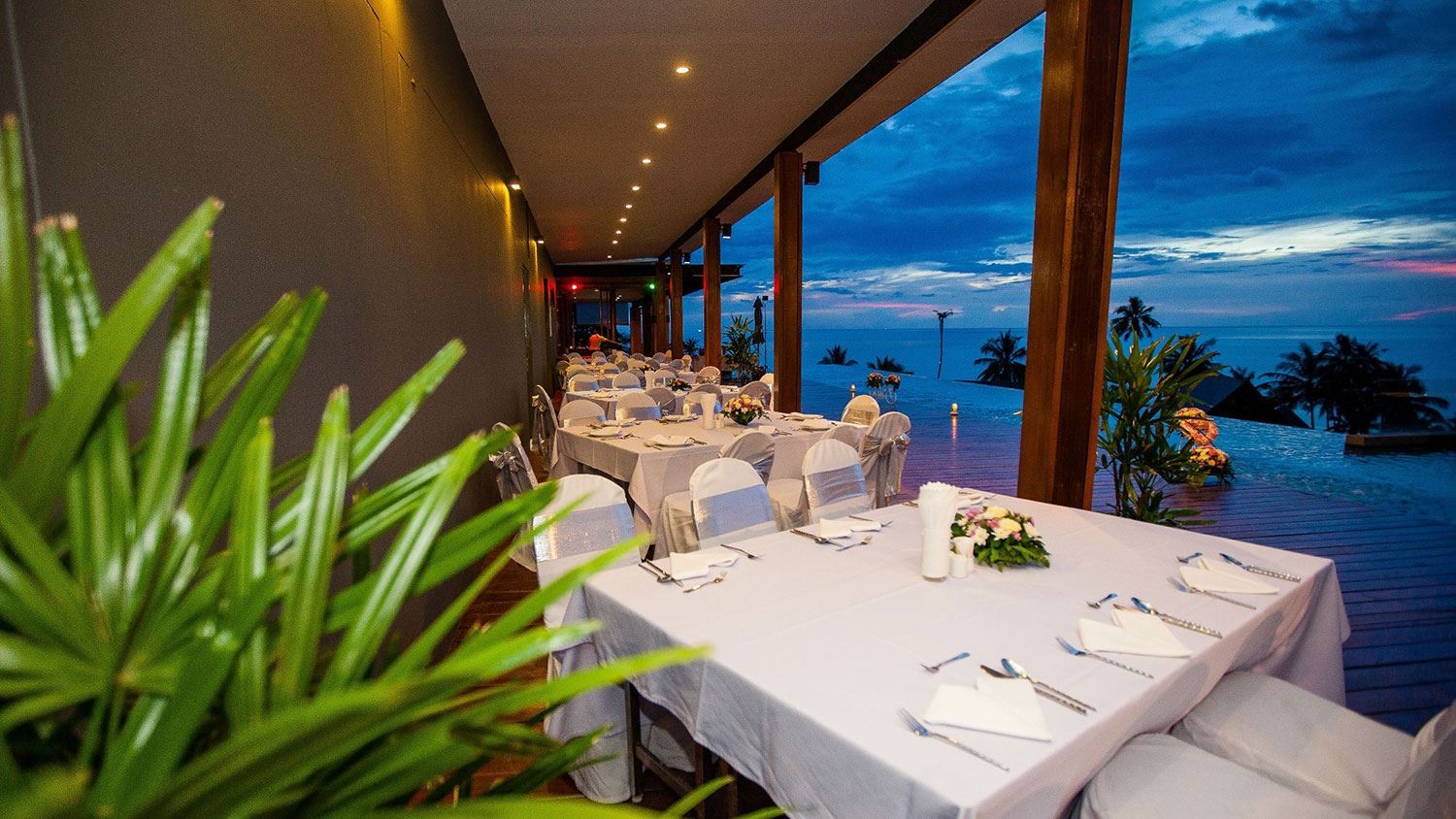 bars-horizon-pool-bar