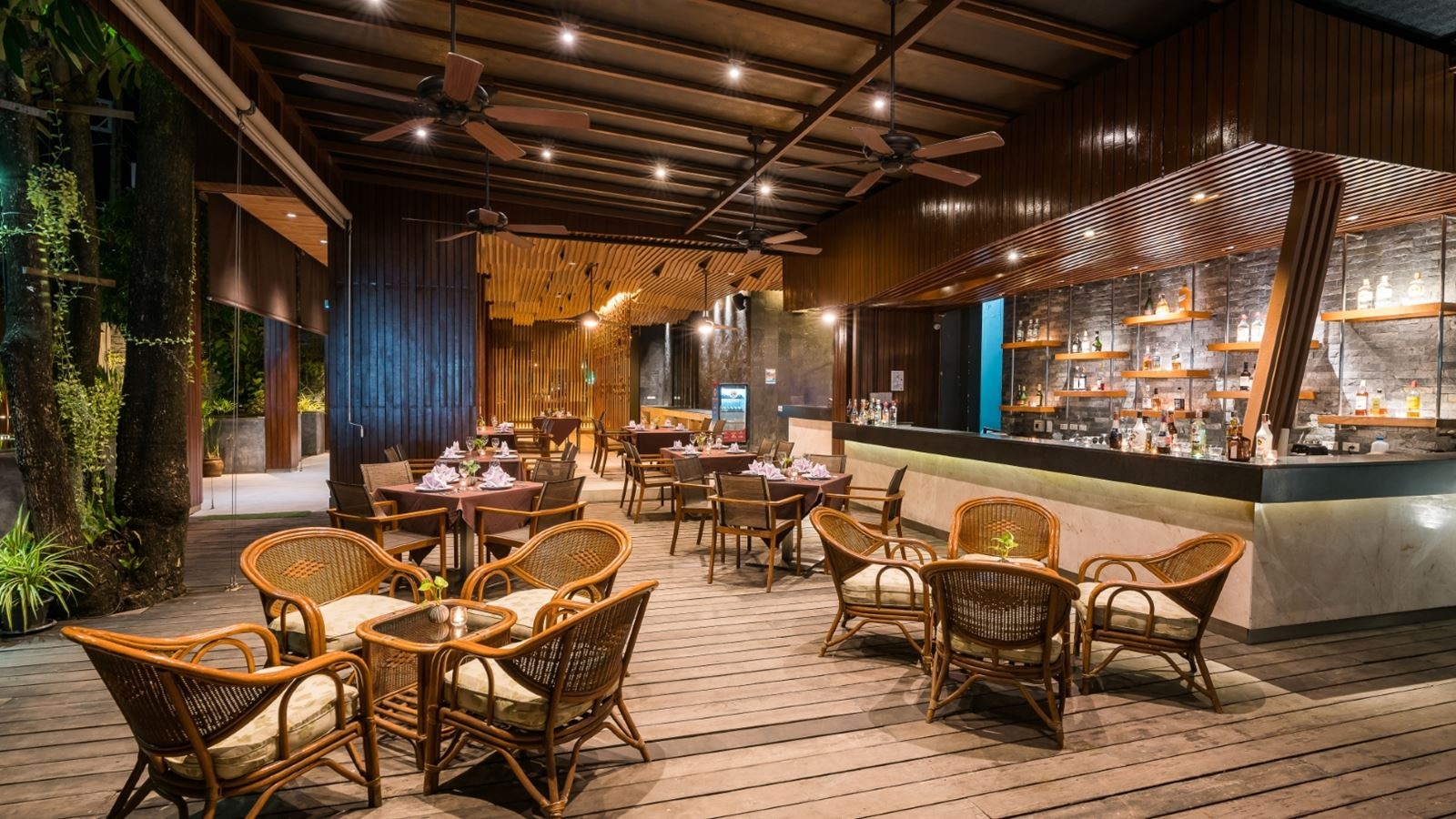 restaurants-gusto-restaurant