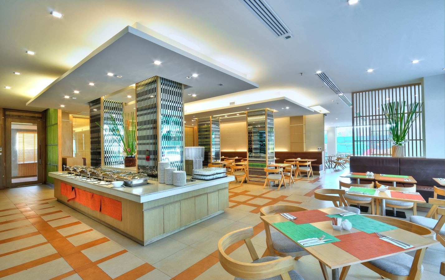 restaurants-bistro-restaurant