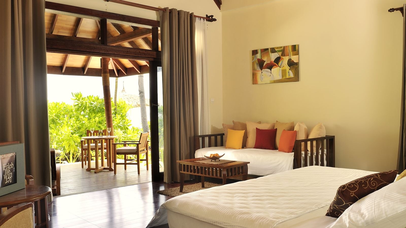 rooms-beach-villa-superior-sea-view