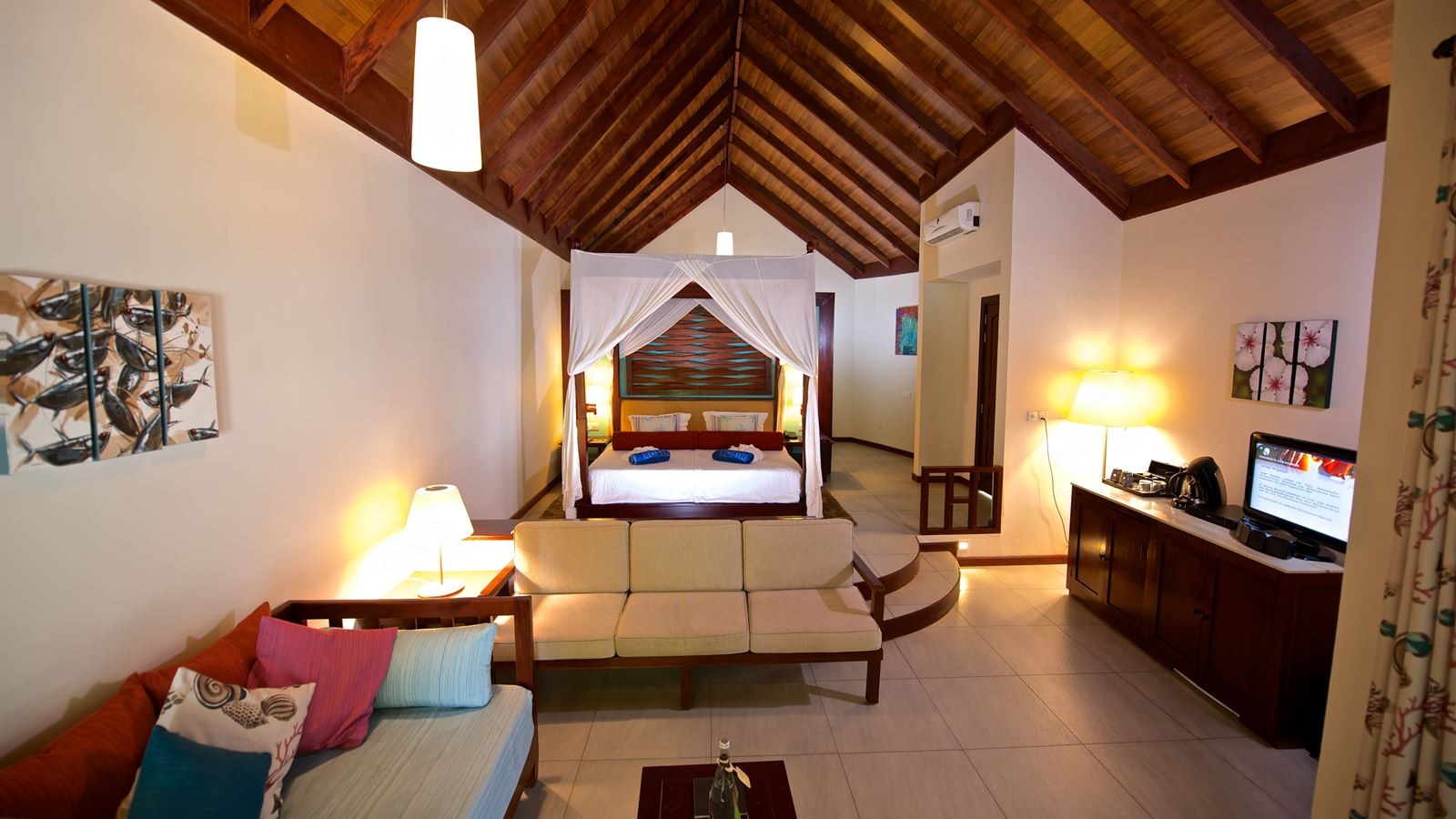 rooms-beach-villa-classic-sea-view