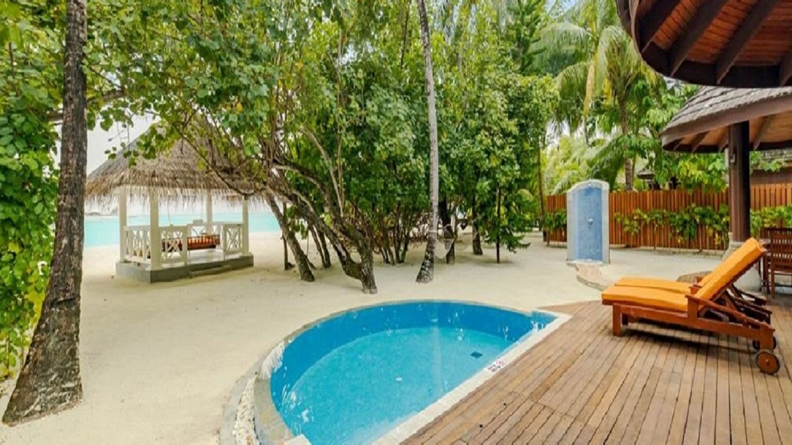 rooms-2-bedroom-beach-suite